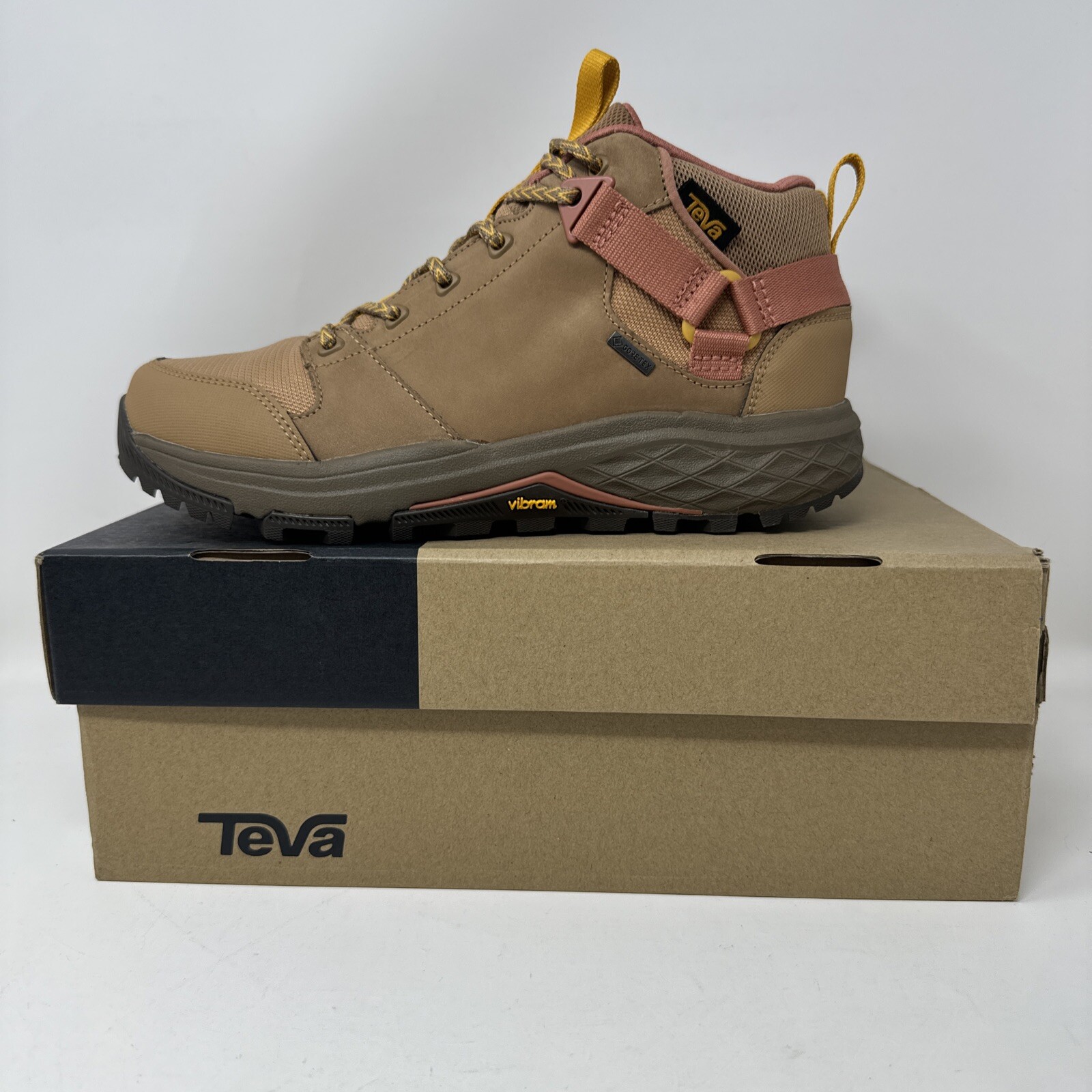 Teva Womens Grandview GTX Sand Dune 6.5 NEW IN BOX