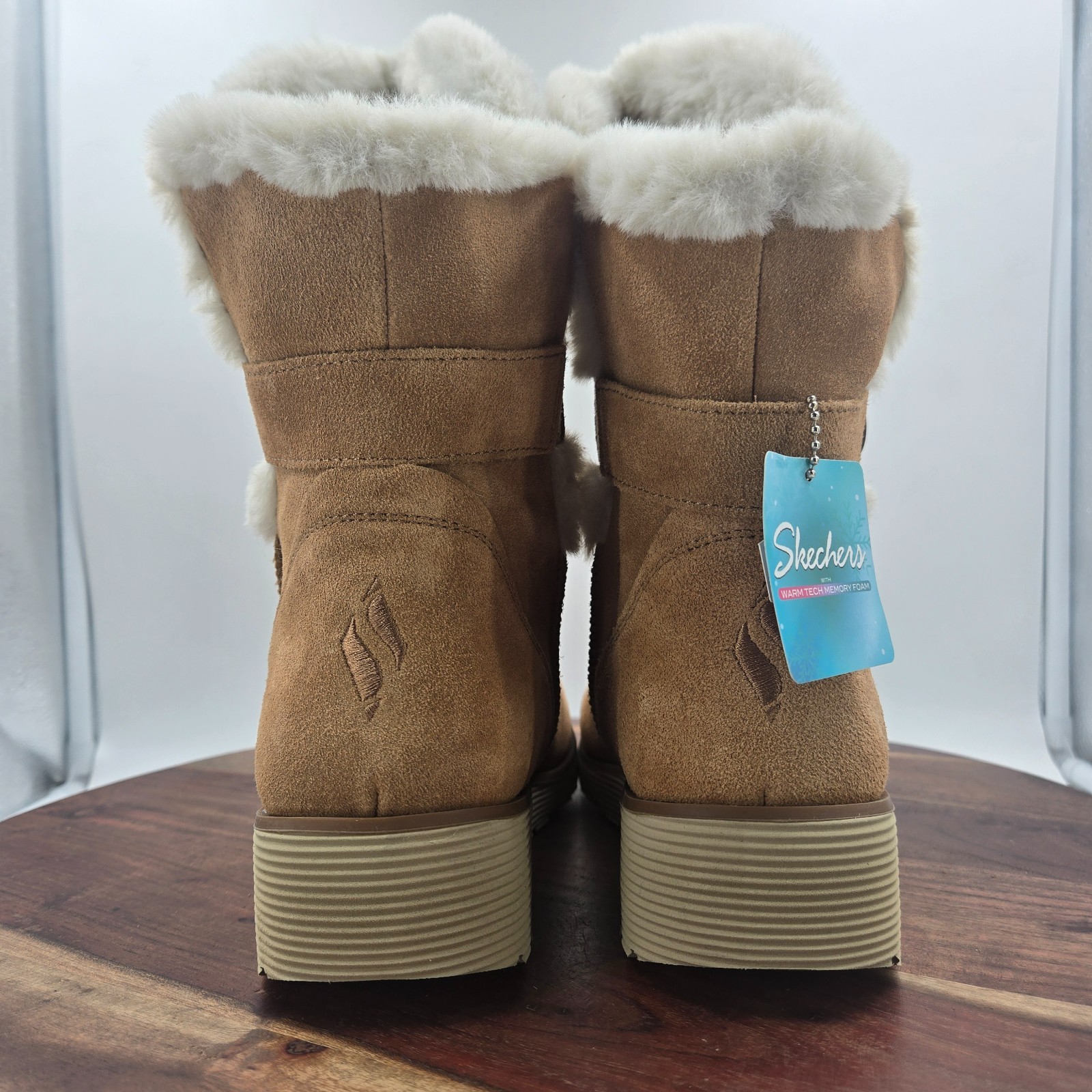Skechers Keepsakes Cozy Peak Boots Women’s 10 Tan Suede Faux Fur Warm Winter