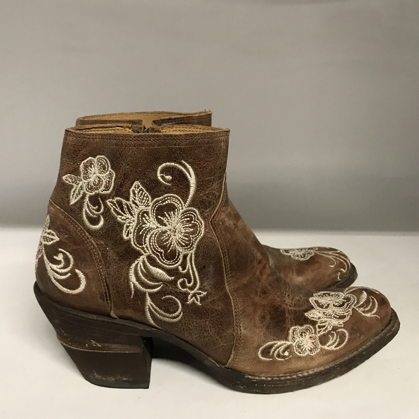 Shyanne Bryony Ankle Boot Honey Womens Size 7 Medium (READ DESCRIPTION)