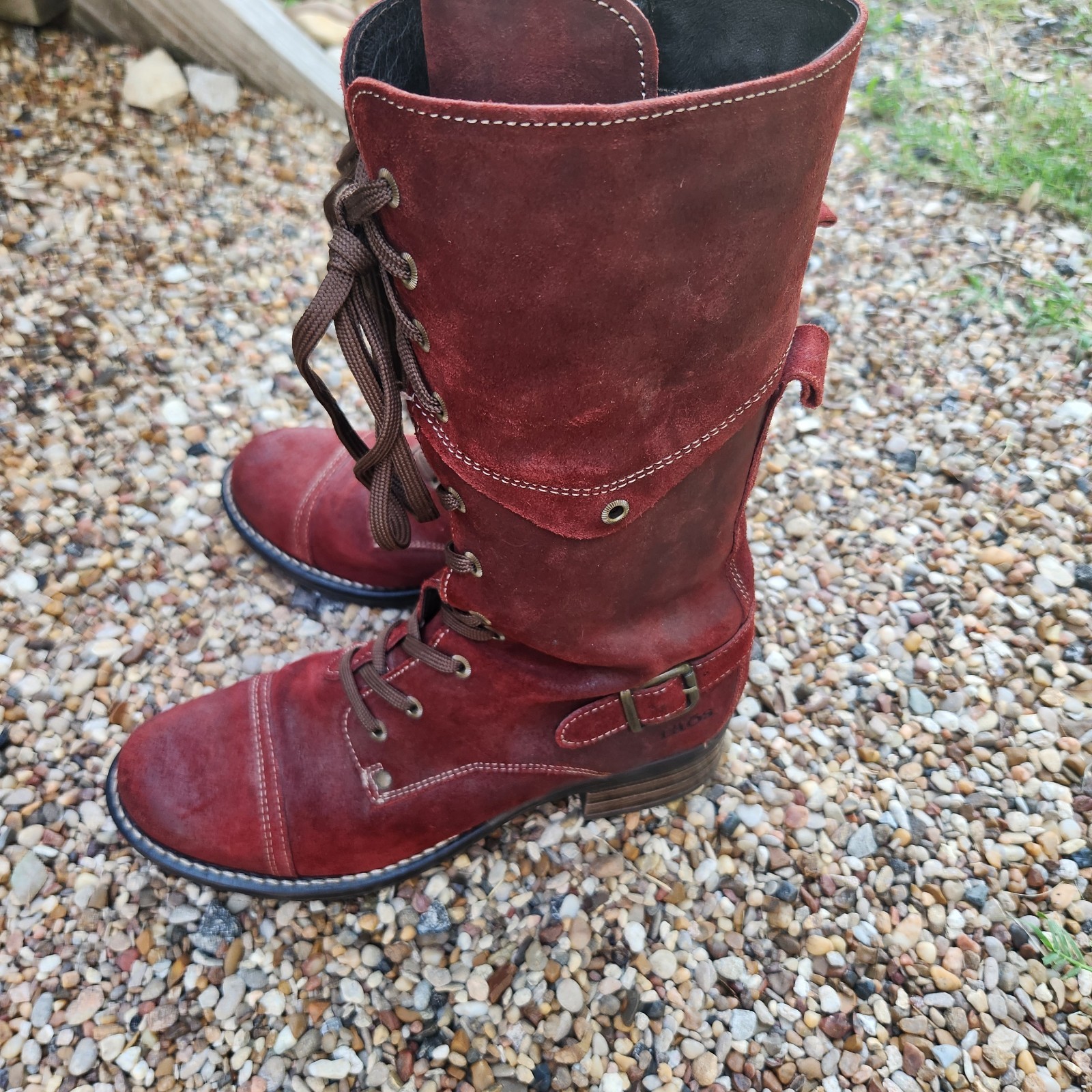 TAOS Tall Crave Red Suede Lace Up Side Zip Boots Women’s US 8 – 8.5 / EU 39 Tag