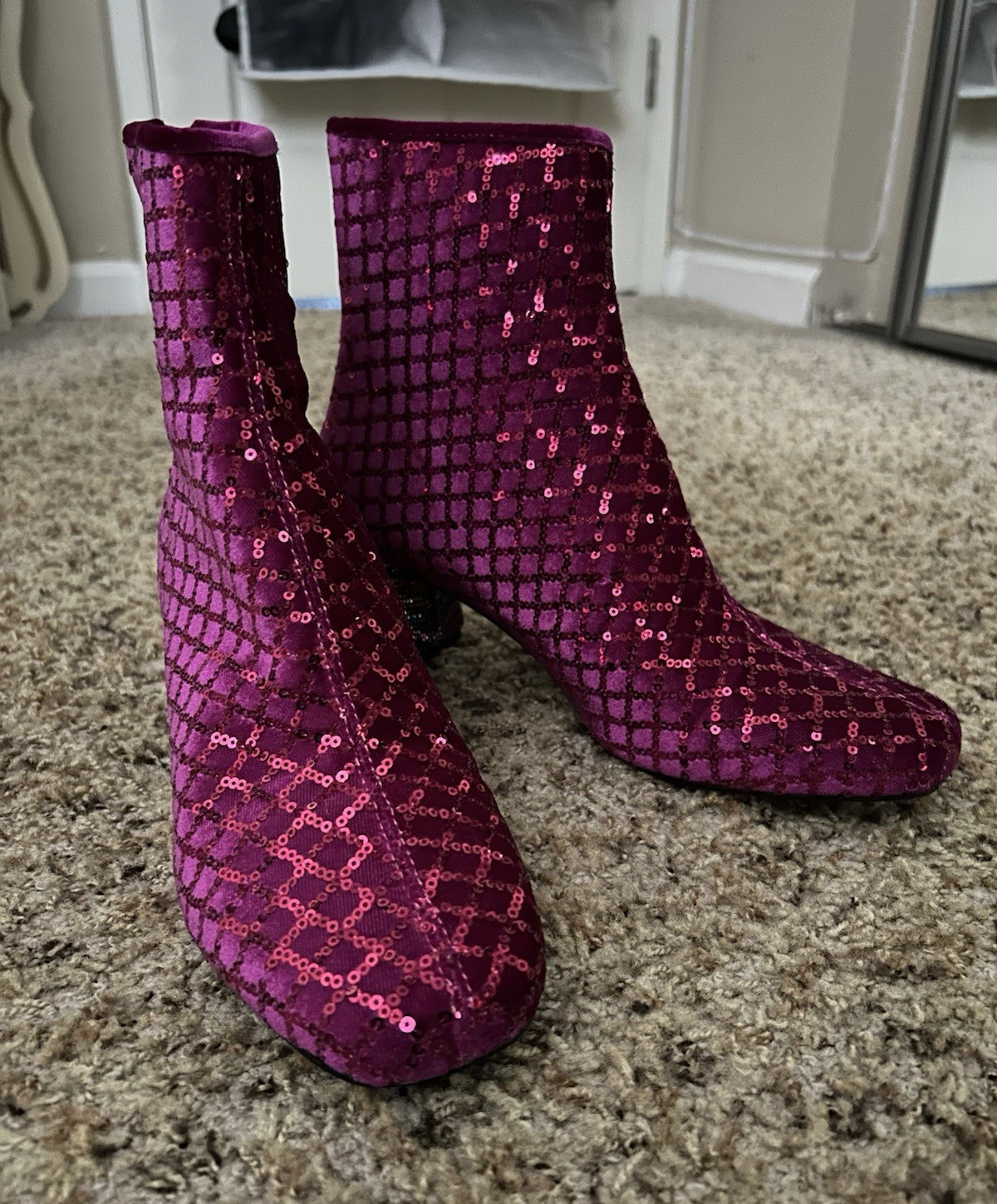 Betsey Johnson Haper Women’s Sequin Ankle Bootie Purple Pointed Toe Zip US 10