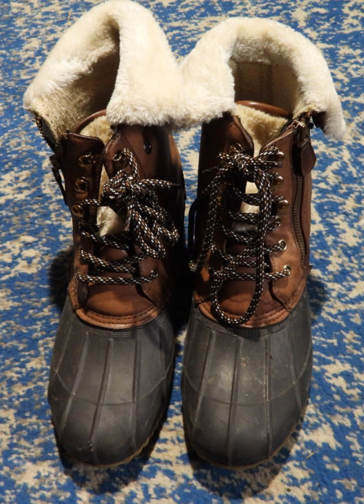 Tommy Hilfiger winter/fall/spring boots womens size 10 PRICE SLASHED