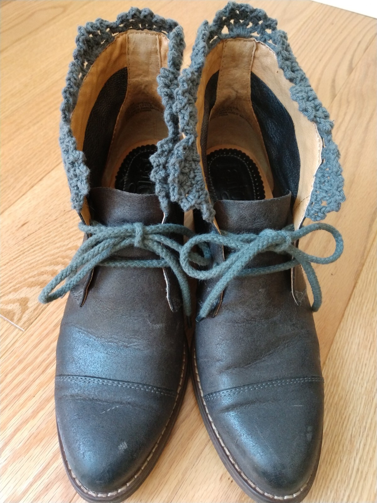Anthropologie Latigo Kat Leather Boots Grey Distressed Lace Crochet Trim 7 M