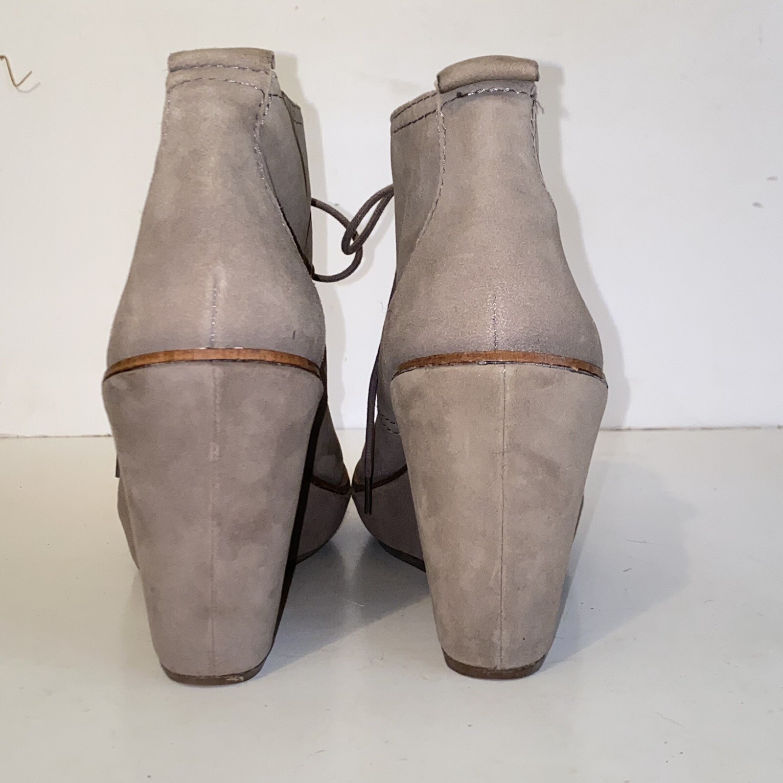 Zara Basic Taupe Nubuck Suede Wedge Ankle Boots Women’s Size 7.5