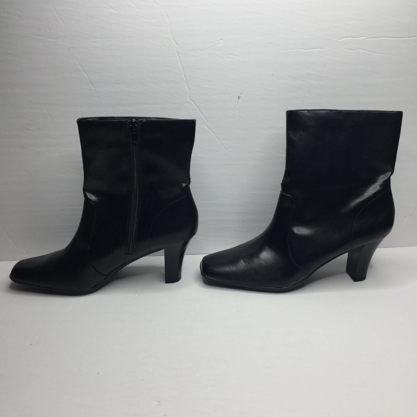 Vintage Covington Womens Black 2.5″ High Heel Ankle Boots Dressy Formal Size 9.5
