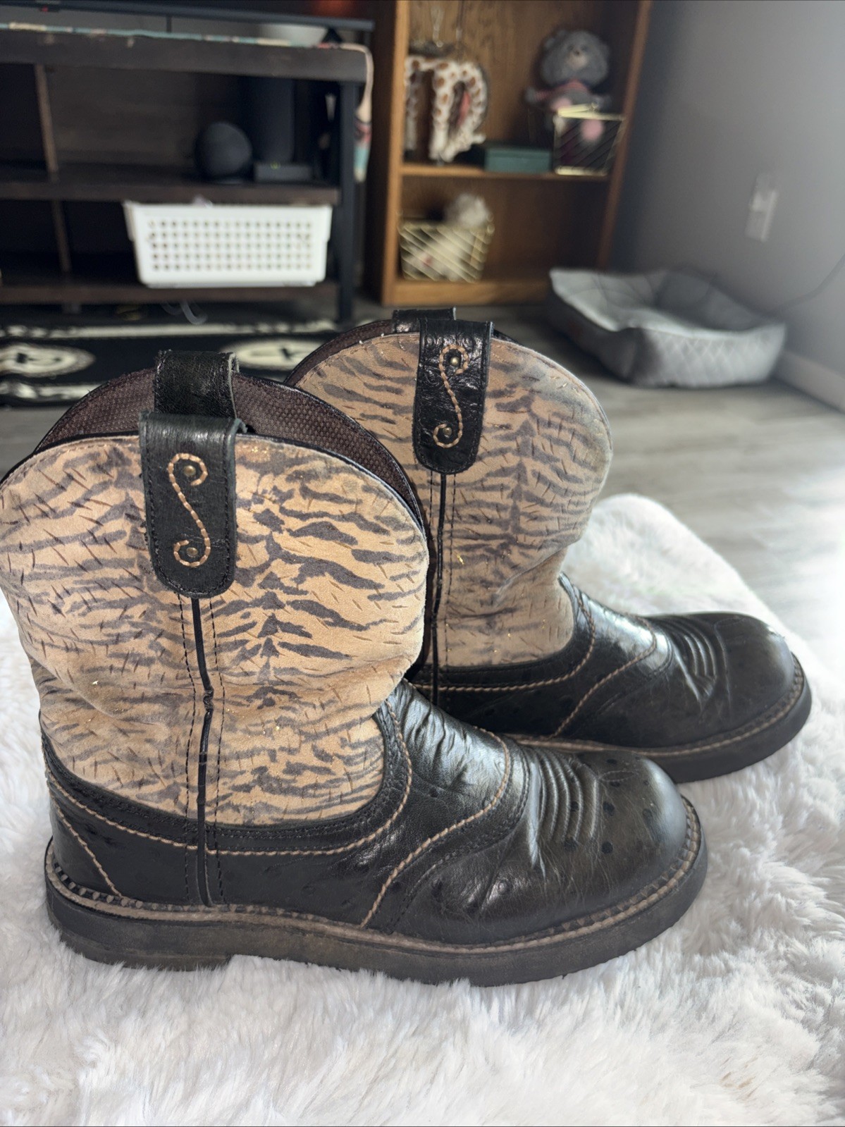 Justin Women’s Size 8 B Western Cowboy Boots Brown Animal Print Leather