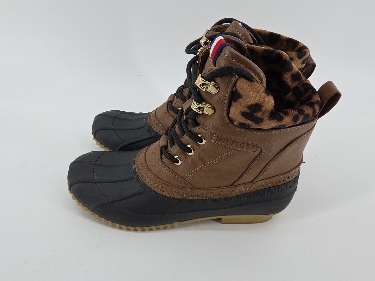 Vtg Tommy Hilfiger Duck Boots Womens Sz 7M Brown Leopard Print Lace Up Ankle Top