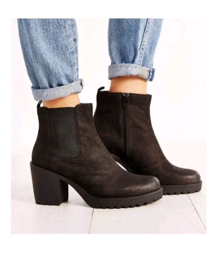 NEW! Vagabond Shoemakers Black Nubuck Leather Grace Chelsea Block Heel Boots 39