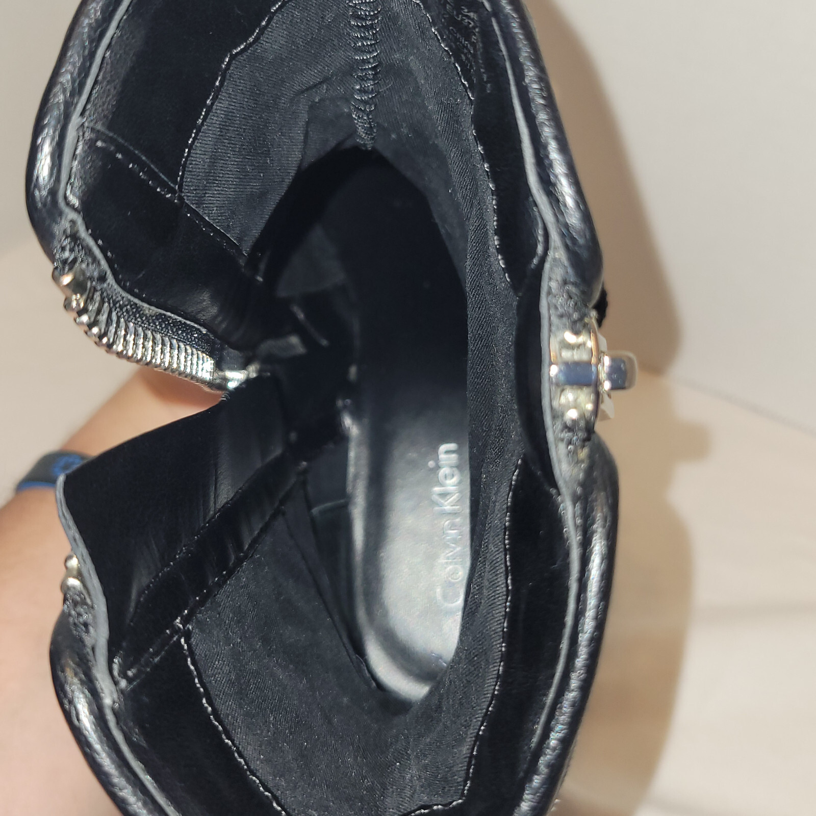 Calvin Klein Ankle Boots Women’s Size 7.5 Rauline Black Quilted Zippers