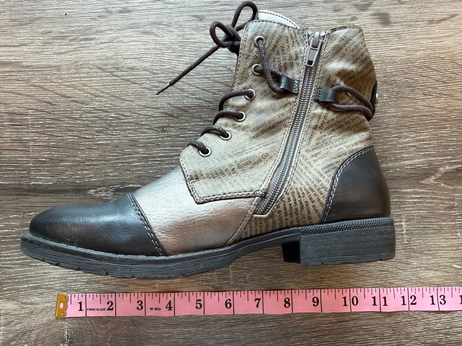Extreme Women’s Ankle Boots Gray Newspaper Print Lace Up Side Zip Size 39 US 9