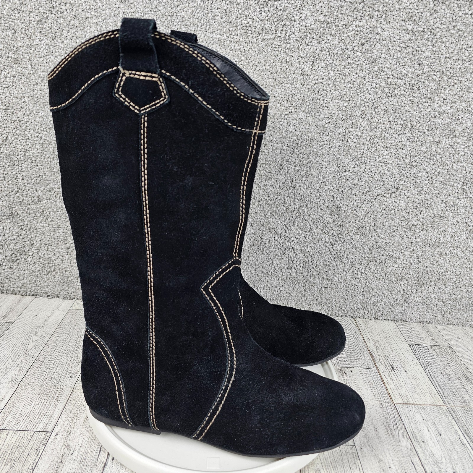 Bakers Suede Boots Womens 8B Black W/ Contrast Stitching Pull On Classic
