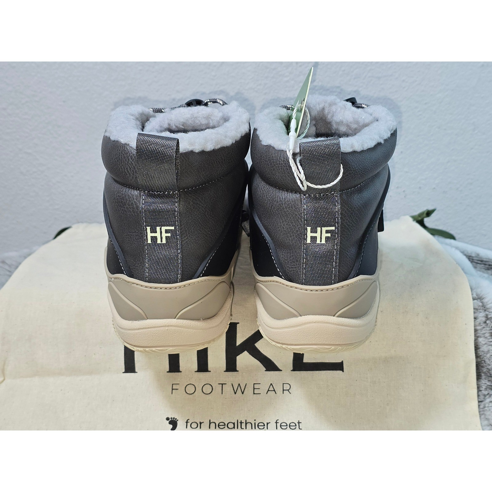 NWT Hike Footwear HF Azura Barefoot Winter Boots Grey Lined EU 39 US 8