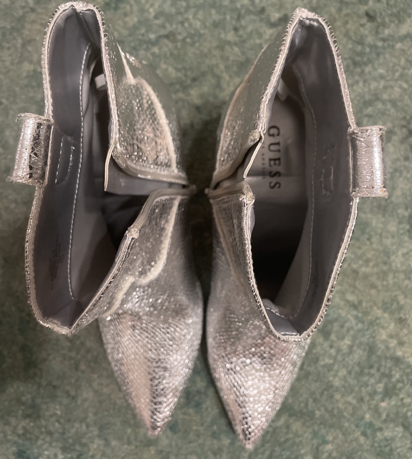 Guess Women’s Metallic Silver Ankle Boots Size 9 1/2 M NEW