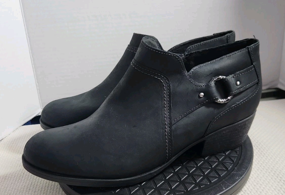 Clarks Charlten Grace Boots Womens 10 Black Leather Bootie Comfort Wide Width