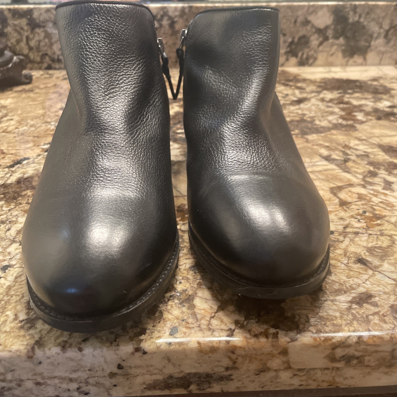 Softwalk Black Leather Ankle Boot Women’s Arch Support Size 11 M