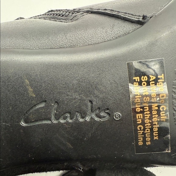 Clarks Women’s Black Heeled ankle Booties shoes 7.5M leather suede casual office