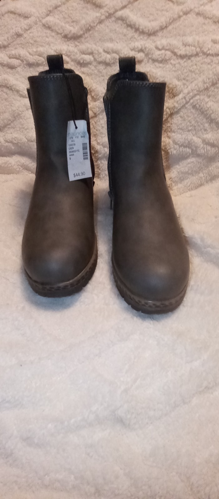 NEW Maurices Anna Women’s Dark Gray Boots, Size 9