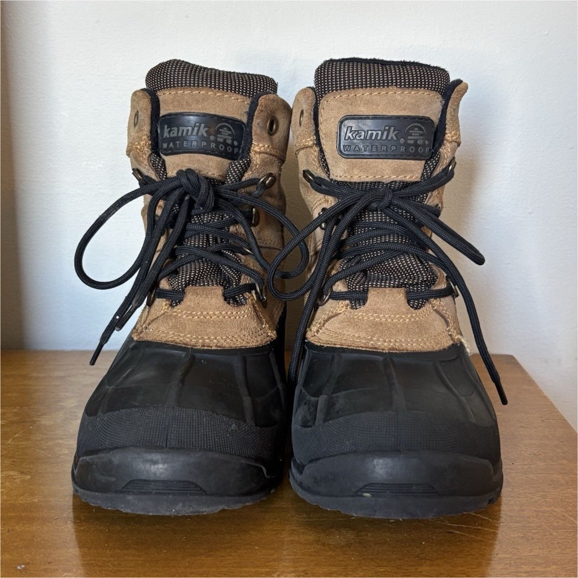 Kamik Wausau Waterproof Thinsulate Lace-Up Snow Boots Tan/Black (US 8)