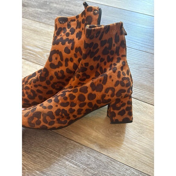 Leopard healed boots