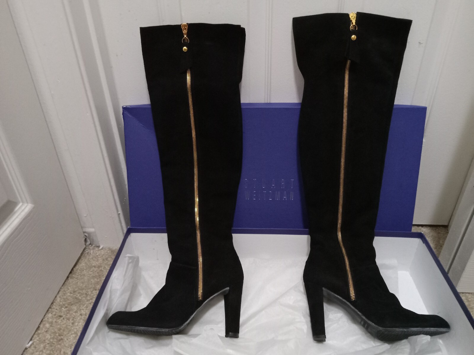 Stuart Weitzman 5.0 Black Suede Tall Boots 👢Gold Zipper w Box 👢GREAT SHAPE 👢