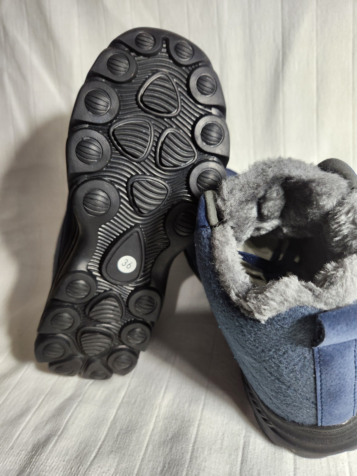 NEW OUTDOORS Women’s Size 5 Blue Faux Fur Lined Boots Anti-Slip Ankle Snow Boots