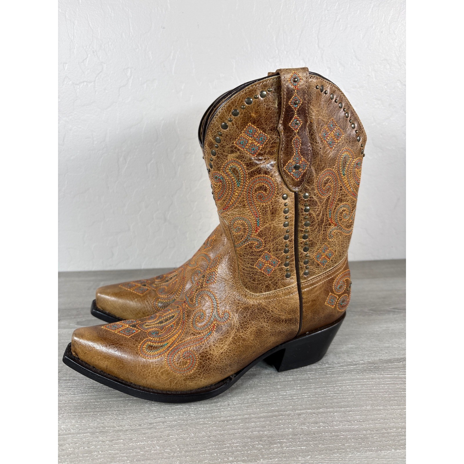 Black Star Women’s CellSole Studded Tan Leather Western Boots Snip Toe Size 7.5B