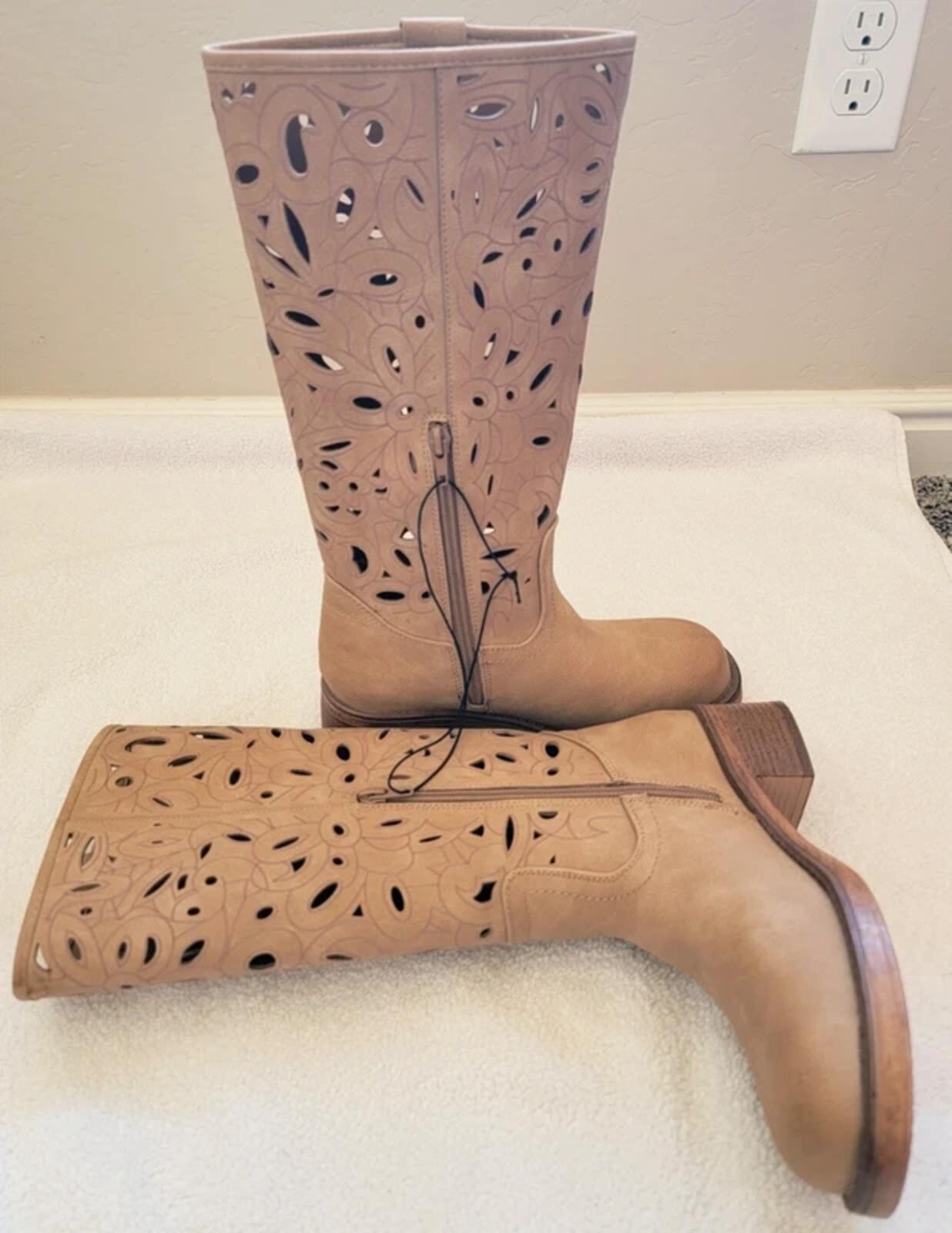New York & Company Women’s Curtis Mid Calf Boots