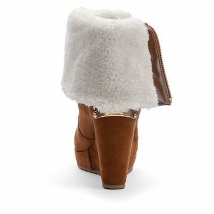 NIB Women Juicy Couture Fold-Over Wedge Kasia KING Koded Keeper Kave Koala Boots