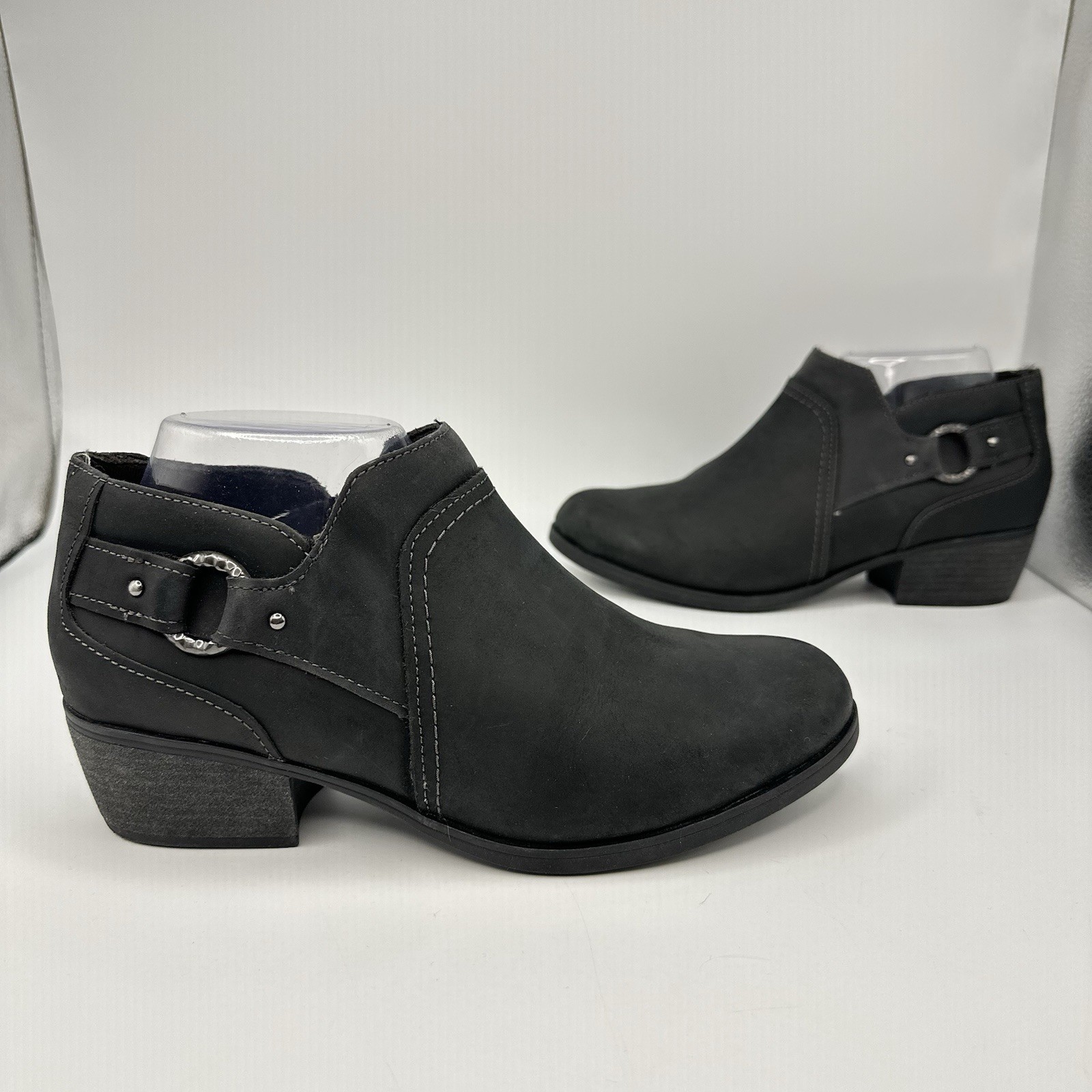 Clarks-Charlten Grace Size 8.5 W Women Ankle Boot Black Leather Side Zip Heel