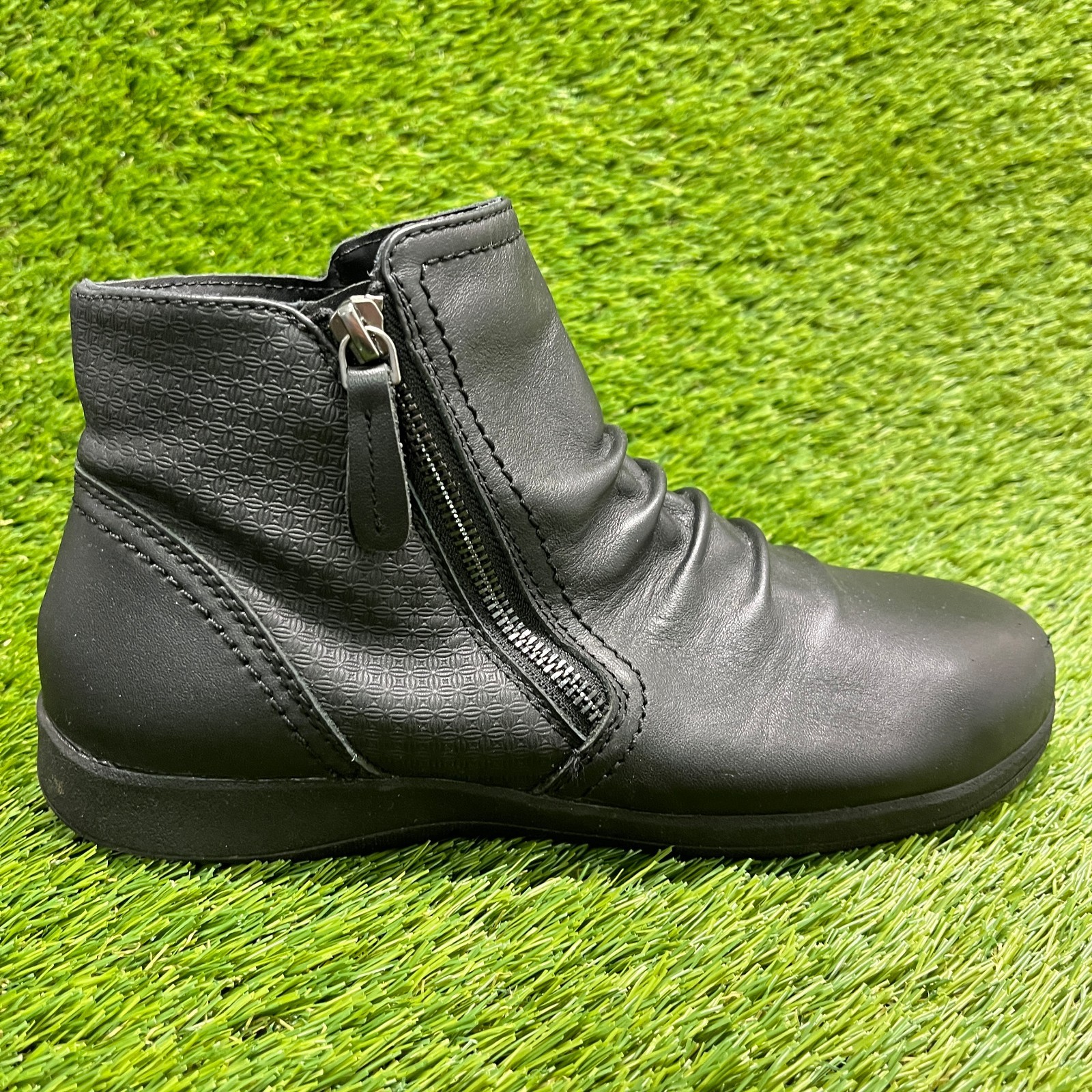 Rockport Daisey Womens Size 8.5D Black Leather Alloy Toe Safety Work Zip Boots