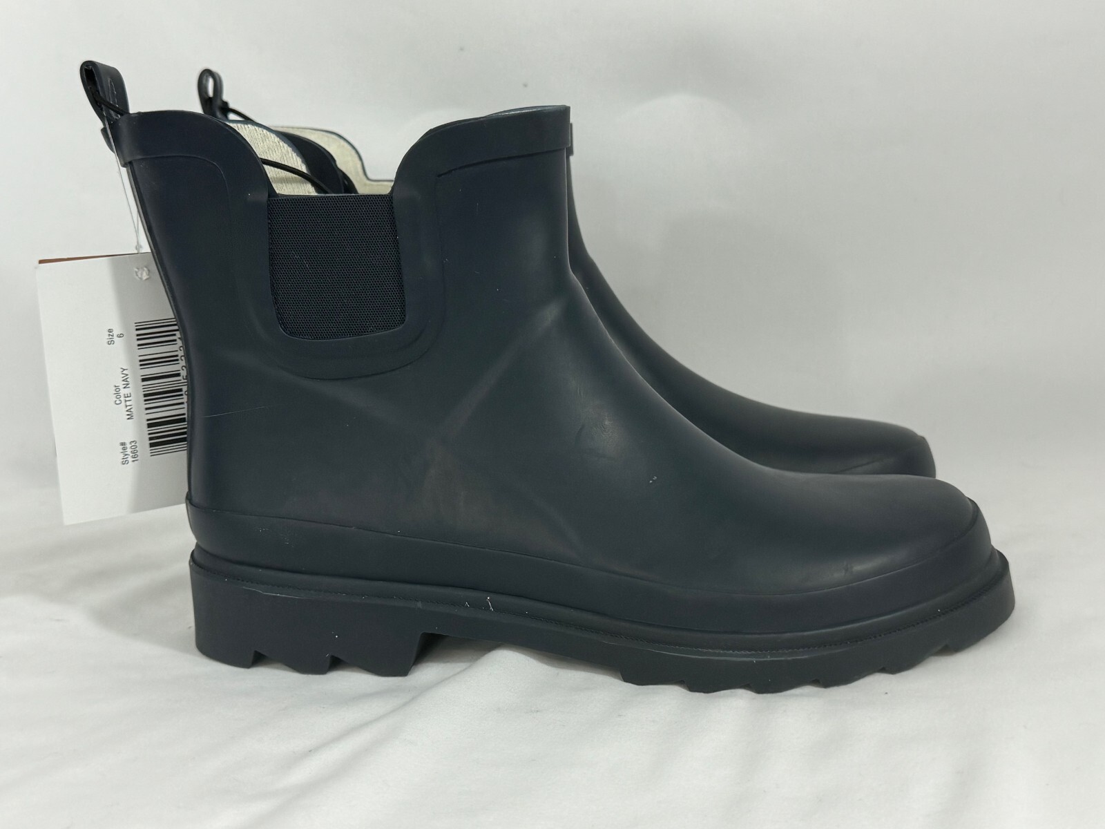 Norty Women’s Ankle Rubber Waterproof Boot Size 6 – runs a 1/2 size large – NWT