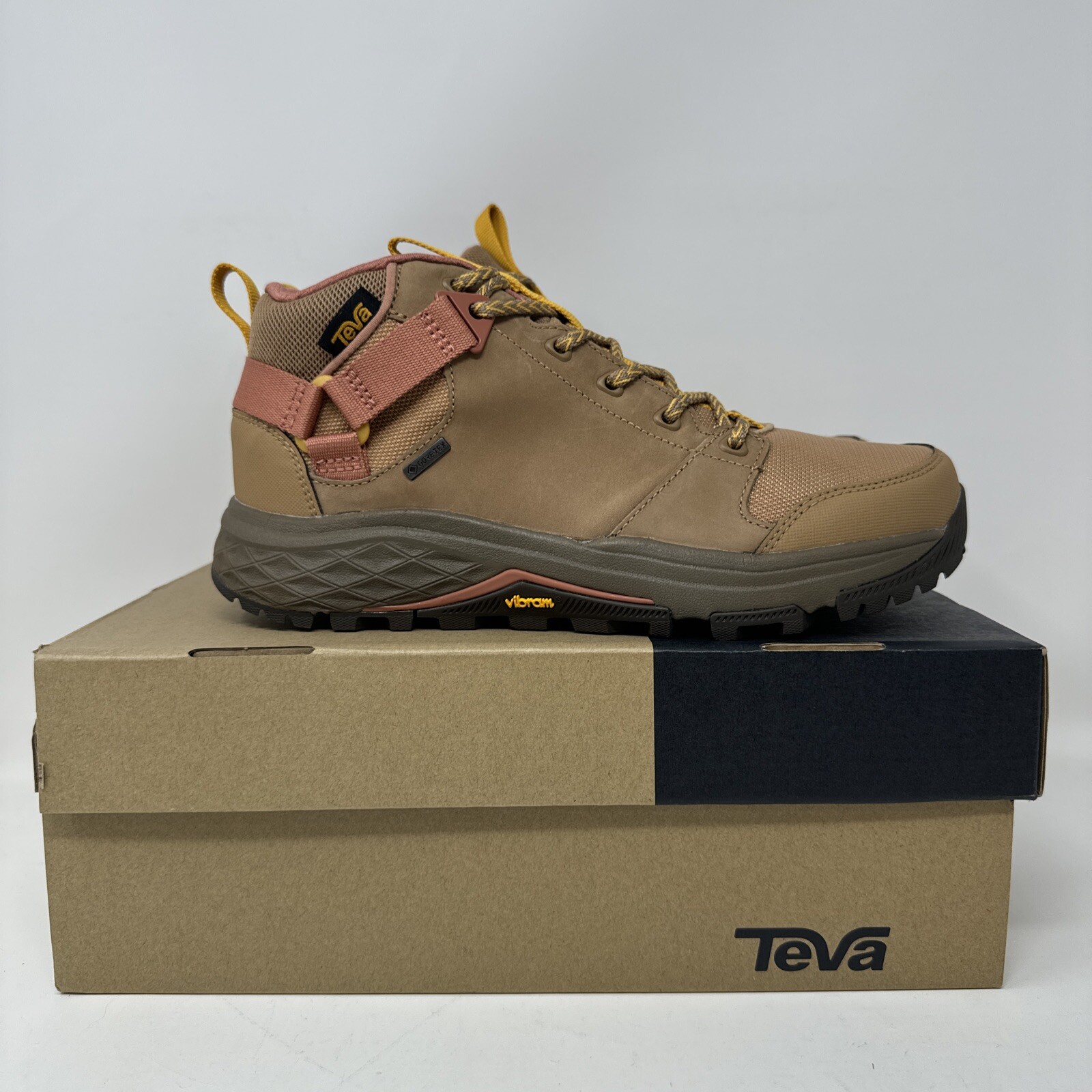 Teva Womens Grandview GTX Sand Dune 6.5 NEW IN BOX