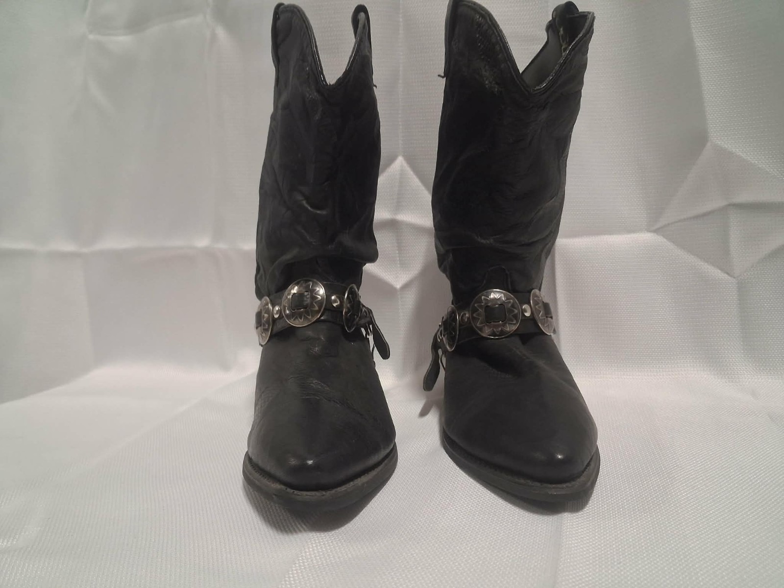 Dingo Womens Olivia Boots Black Leather Slouch Chain Accents Design Size 8