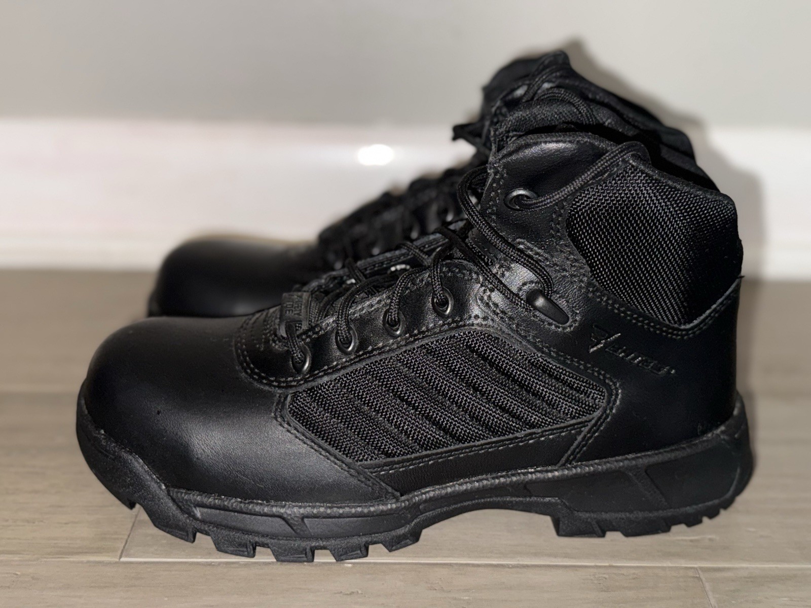 Bates Women’s Size 9 M Tactical Sport 2 Mid Composite Toe EH Black Boots NEW