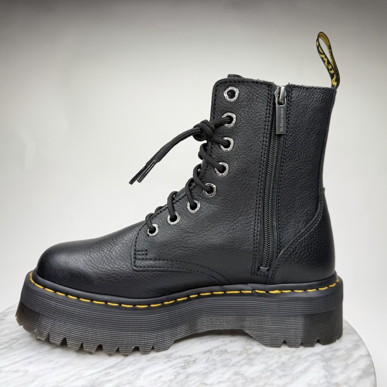 Dr Martens Jadon III Pisa Leather Black Platform Boots Women’s Size 9 26378001