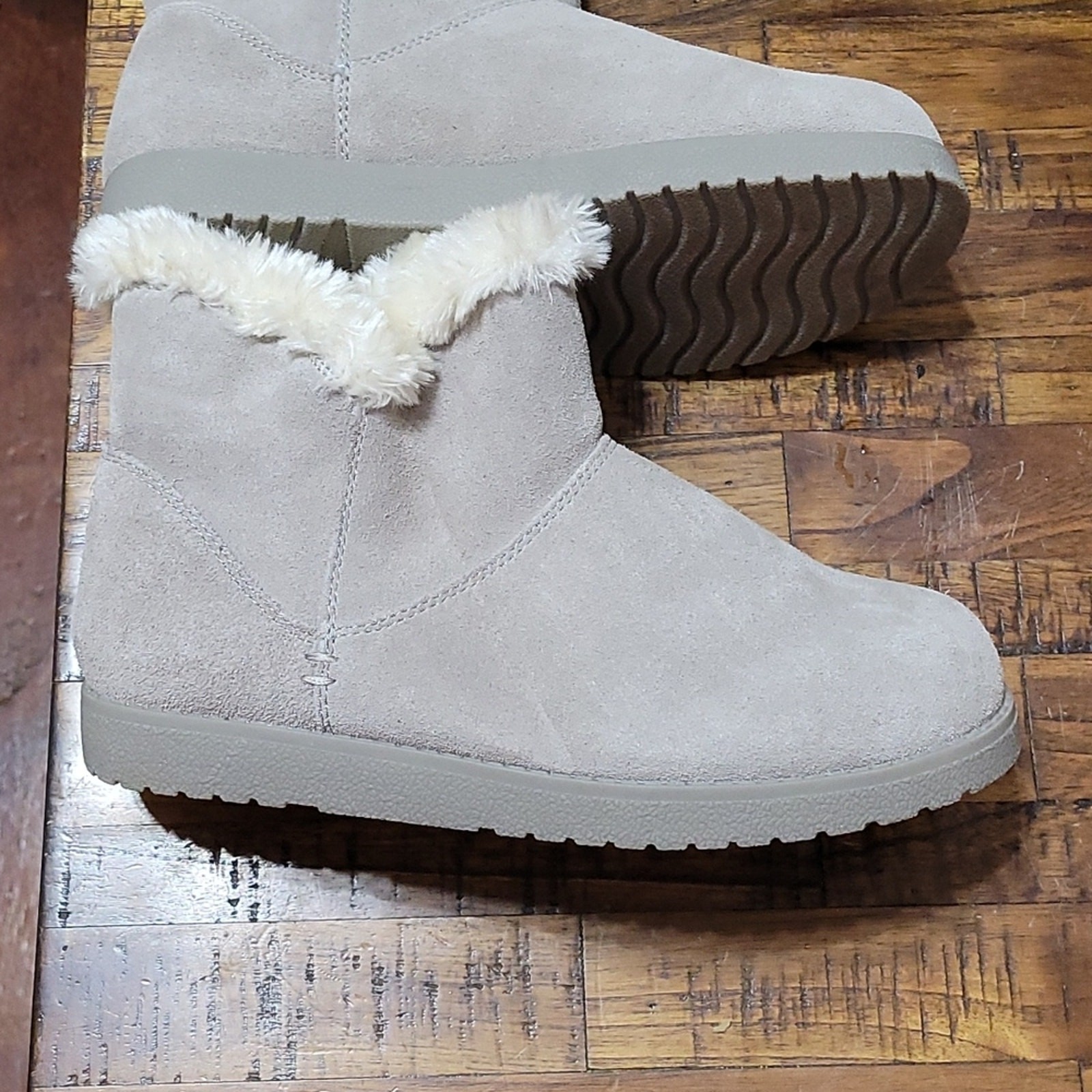 Universal Thread Mid Shearling Style Boots, Sz 7W, NWOT