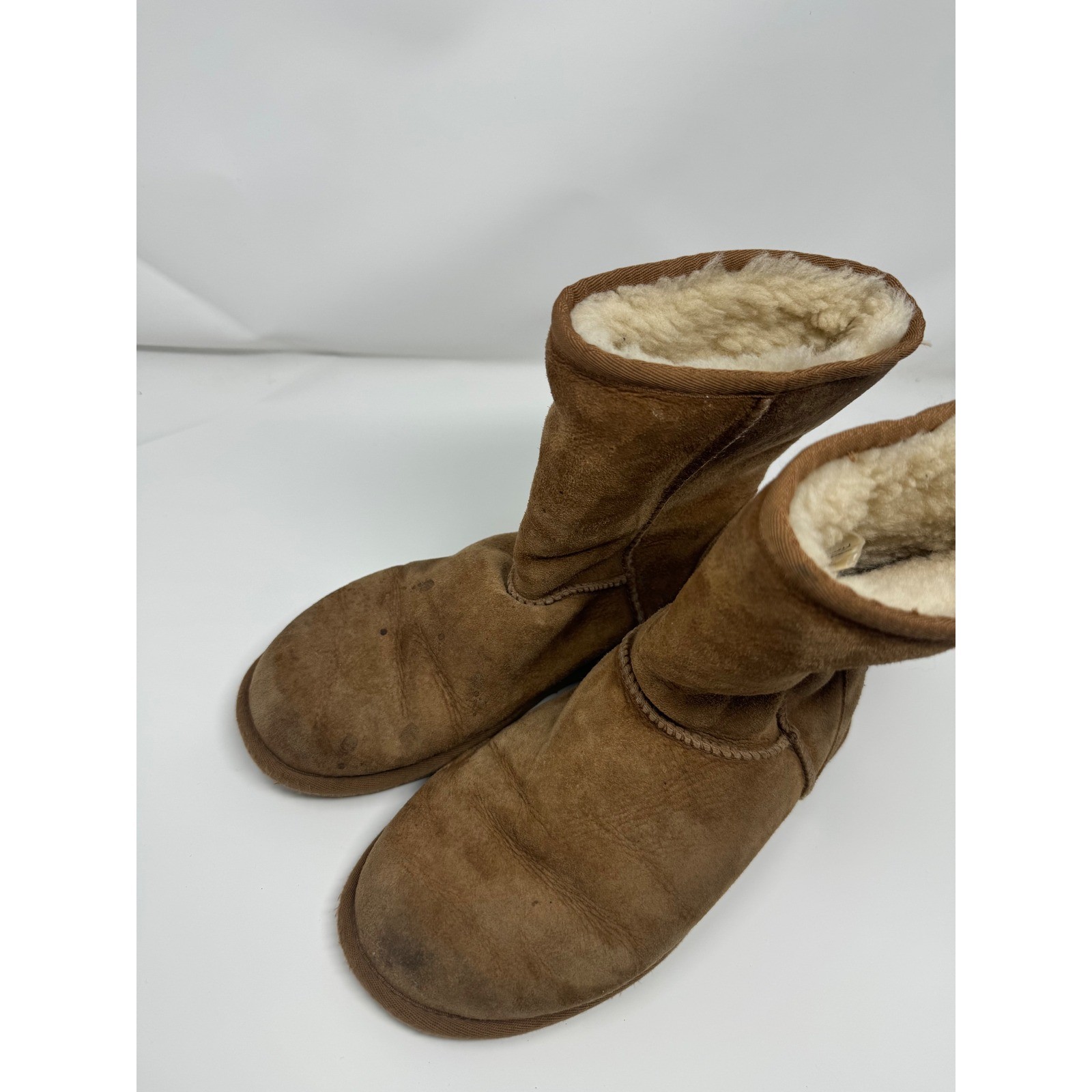UGG Australia Classic Short 5825 Brown Suede Leather Shearling Winter Boots W6