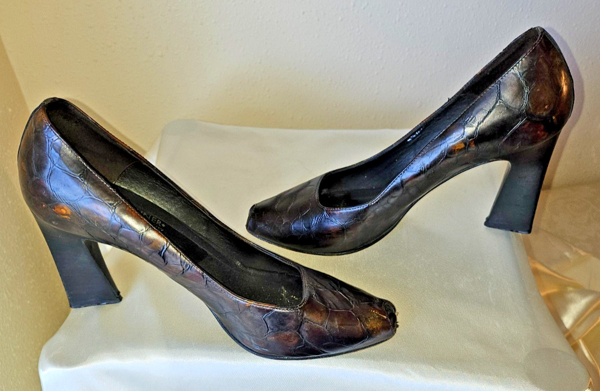 Donald J. Pliner Women’s Peep Toe Croc Embossed Brown Leather Shoes 8.5M