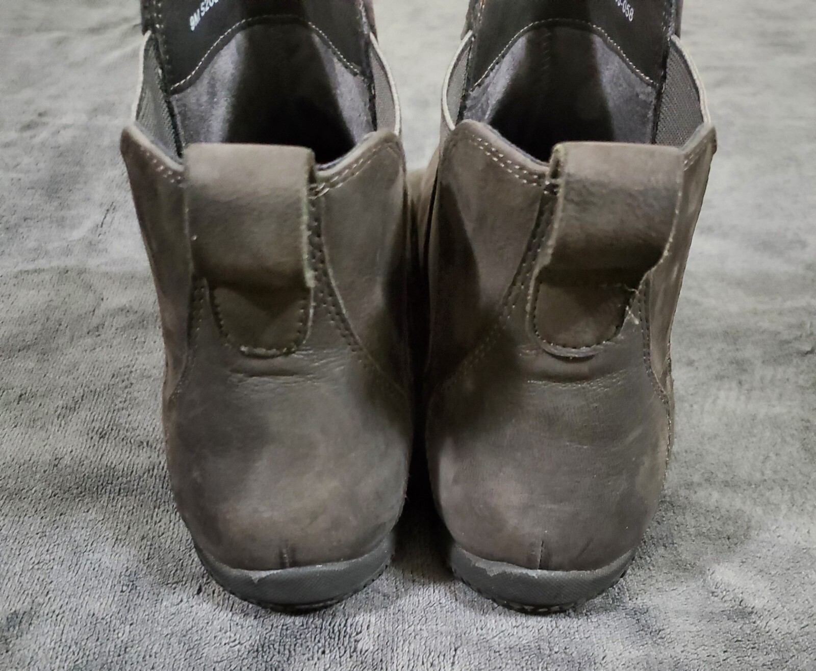 SoftWalk Womens Highland Ankle Boots Shoes 9 Medium Suede