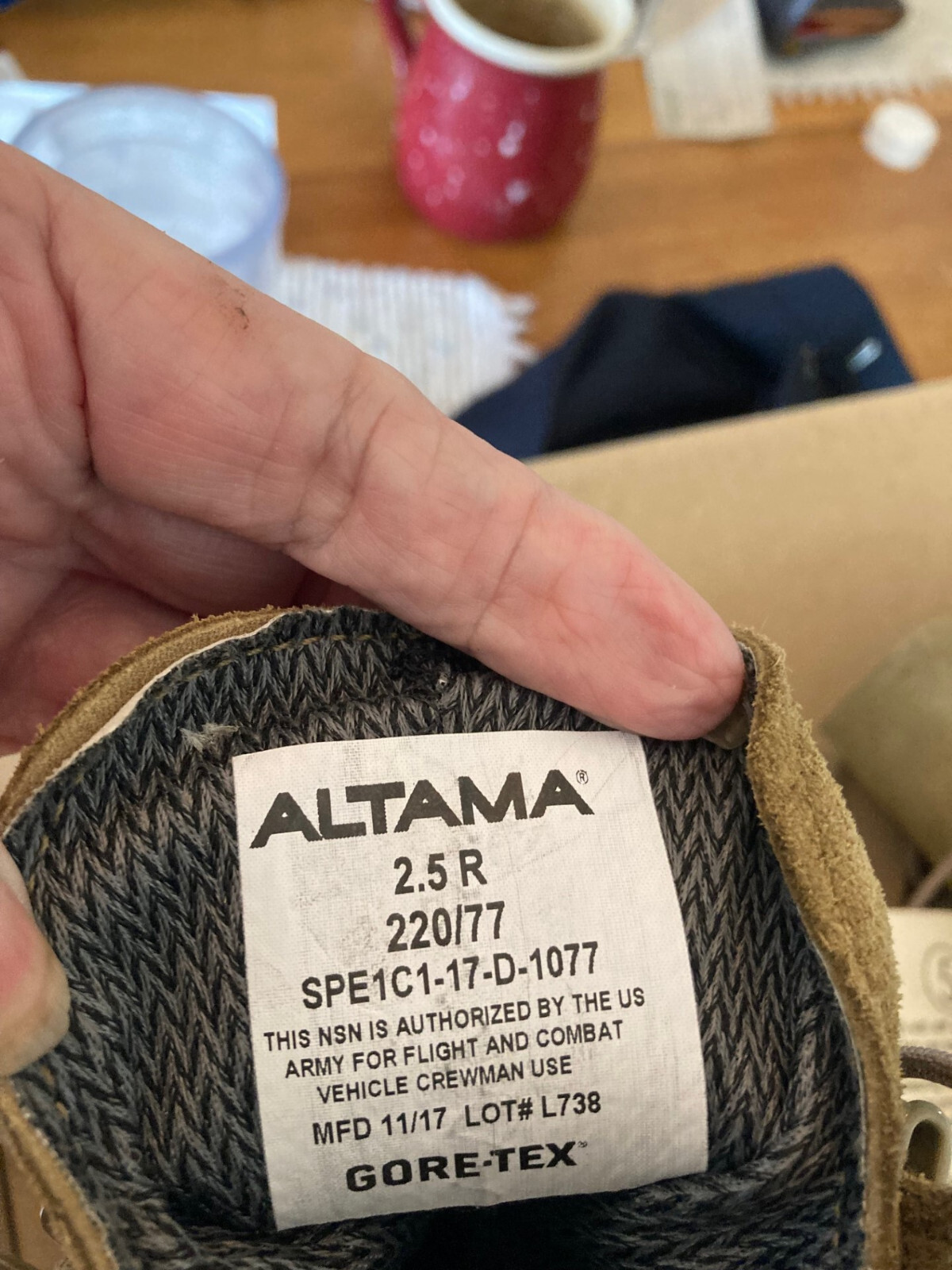 NWT IN BOX Coyote Tan GORE TEX Altama Temperate Weather Combat Boots Size 2.5