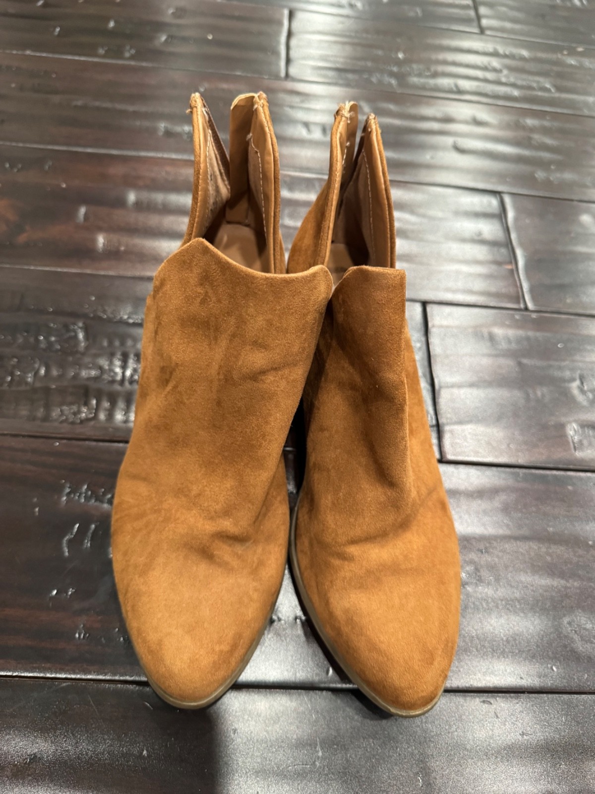 SO Women’s Cognac Suede Block Heel Ankle Booties Size 7