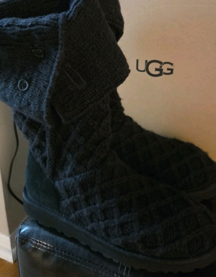 UGG Cardy 3066 Black Cable Knit Knee High Boots Wool Sheepskin Women’s 10