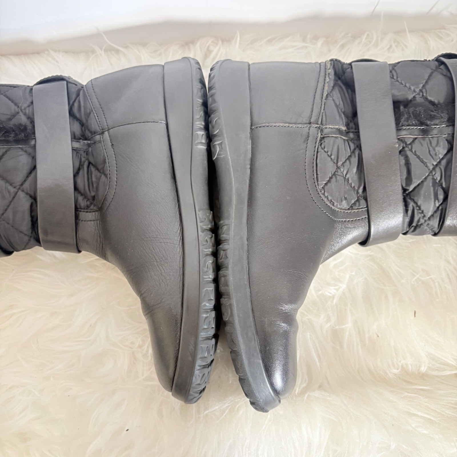 Michael Kors Black Quilted Faux Fur Trim Buckle Boots AQ13G 7M