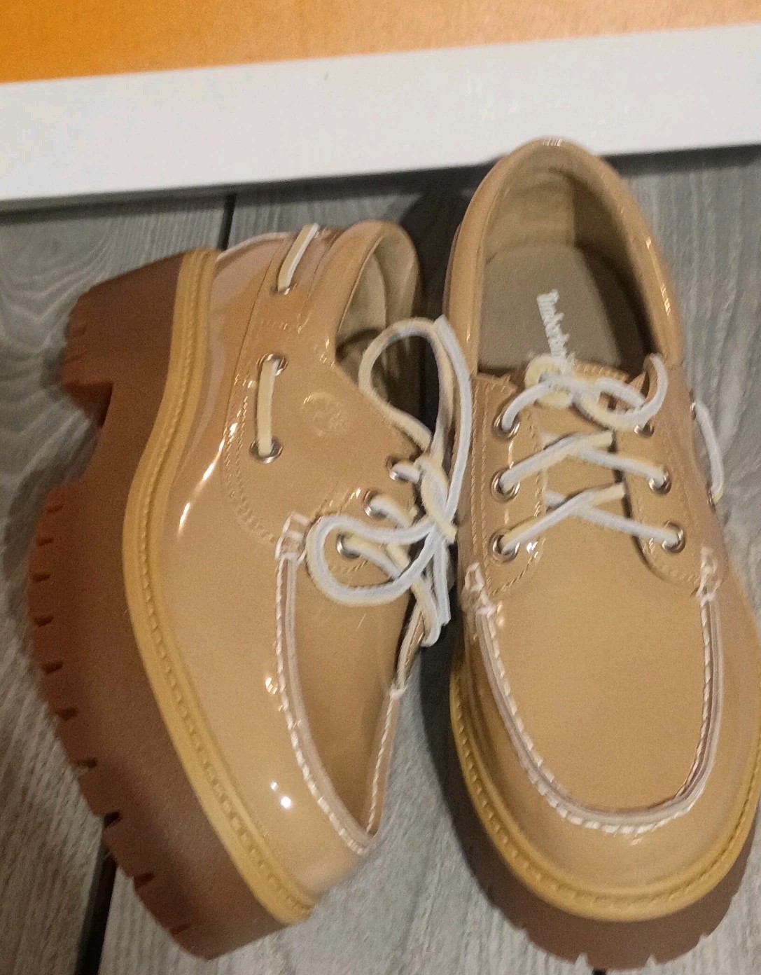 Womens Timberland Stone Street Platform Boat Shoe Beige Prem Patent Leather Sz 7
