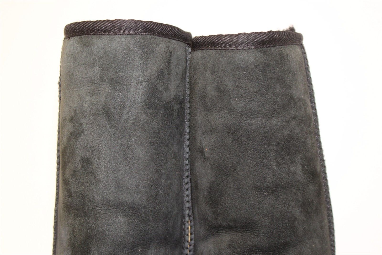 UGG Classic Tall II Womens Size 7 38 Black Suede Shearling Pull On Boots 1016224
