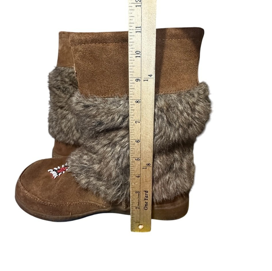 Minnetonka Women 11 Mukluk Moccasin Boots Beaded Brown Boho Western Indie Sleaze