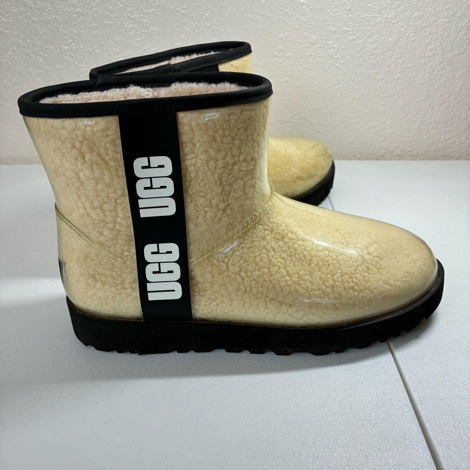 UGG Classic Clear Mini Waterproof Boots Natural Black Logo Womens Size 10