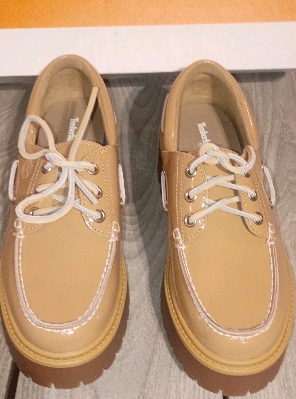 Womens Timberland Stone Street Platform Boat Shoe Beige Prem Patent Leather Sz 7