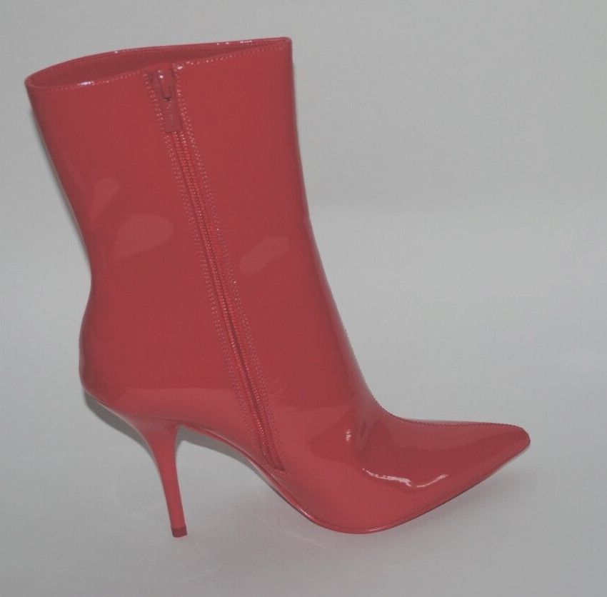 CALVIN KLEIN ~ MADA 2 PATENT ~ Rose Quartz Leather Ankle Boots New in Box 8