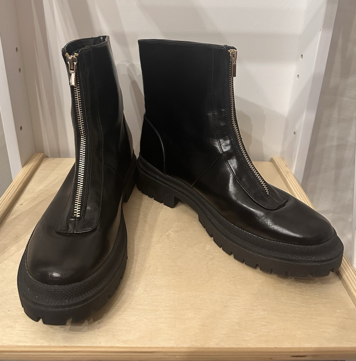 Abercrombie & Fitch Chelsea Boots Size 9.5